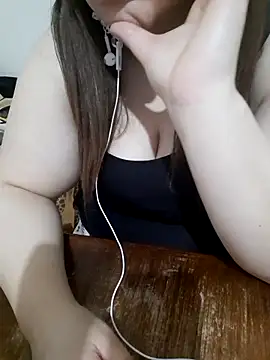 Madam-bezoul- online show from March 11, 2026, 7:41 pm