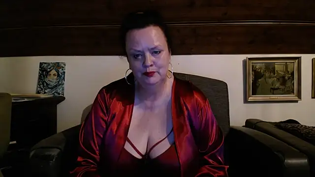 TiffanyMature online show from July 12, 2026, 8:20 pm