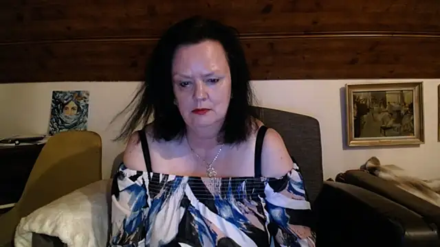 TiffanyMature online show from August 7, 2026, 8:15 pm