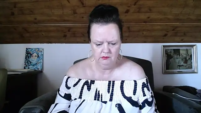 TiffanyMature online show from July 24, 2026, 9:16 am