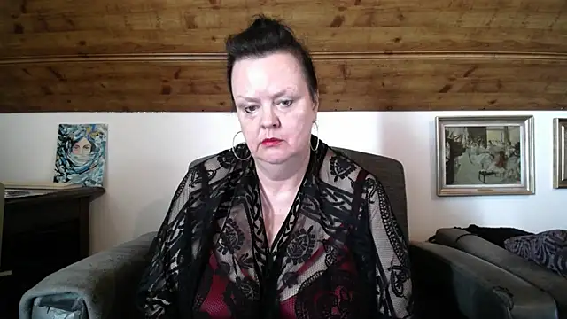 TiffanyMature online show from July 13, 2026, 8:24 am