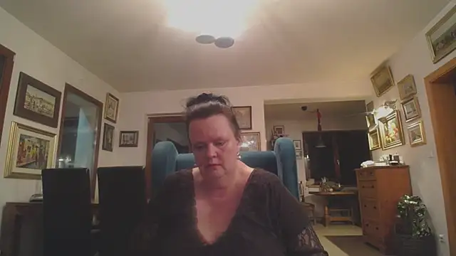 TiffanyMature online show from June 22, 2026, 8:50 pm
