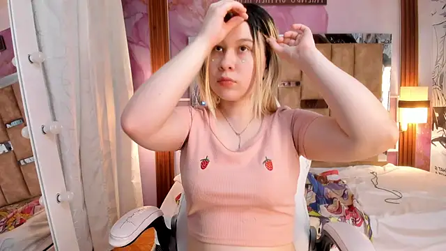 Melody Lolii online show from October 10, 2025, 11:16 pm