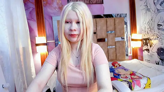 Melody Lolii online show from October 16, 2025, 6:05 pm