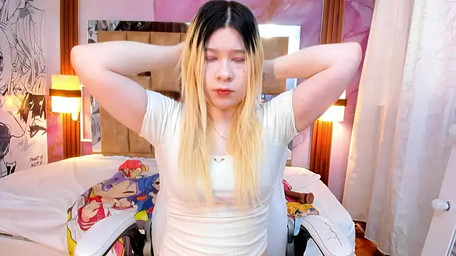 Melody Lolii online show from September 27, 2025, 6:03 pm