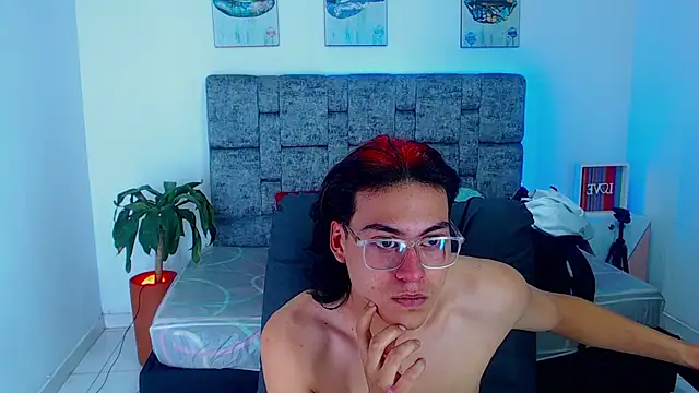 dirty model online show from September 20, 2025, 5:56 am