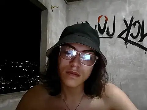 dirty model online show from May 6, 2026, 2:59 am