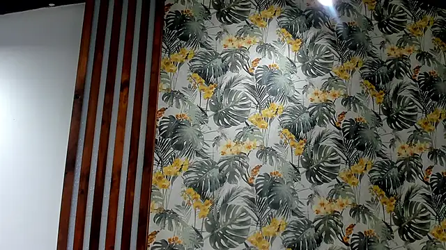 ItaloMoore online show from November 14, 2025, 6:55 pm