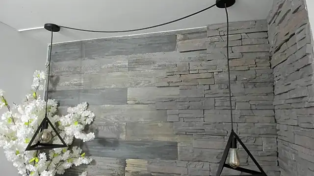 ItaloMoore online show from November 7, 2025, 11:26 am