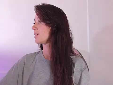 Amy Kobold3 online show from October 8, 2025, 9:15 pm