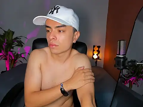 obzidyan online show from September 23, 2025, 11:45 pm