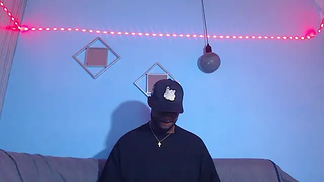 Snapshot of eebony_stallion chatting on June 15, 2026, 6:07 pm eebony stallion online show from June 15, 2026, 6:07 pm
