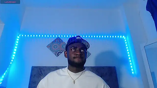Snapshot of eebony_stallion chatting on June 22, 2026, 4:09 am eebony stallion online show from June 22, 2026, 4:09 am