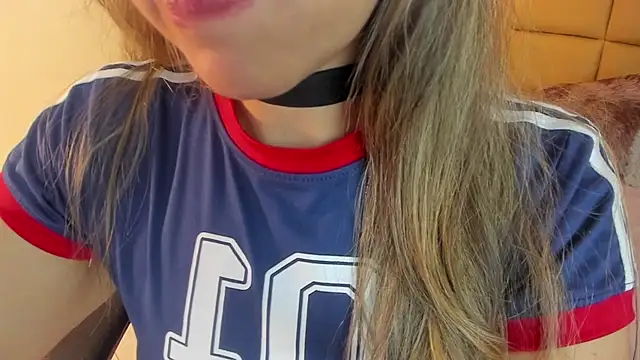 MELISSAROUGE online show from July 28, 2026, 2:13 pm