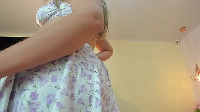MELISSAROUGE online show from July 11, 2026, 7:36 pm