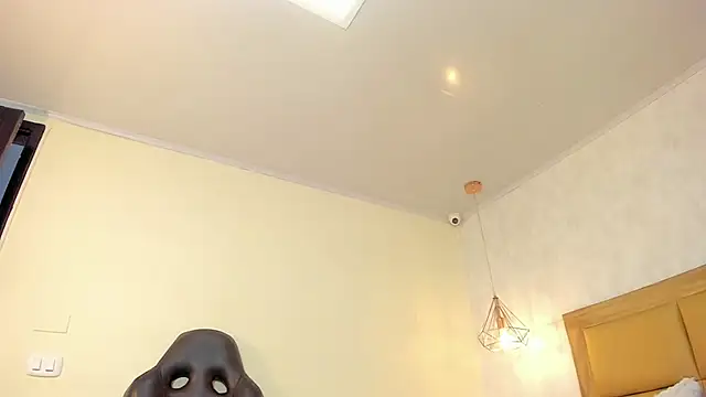MELISSAROUGE online show from July 22, 2026, 7:49 pm