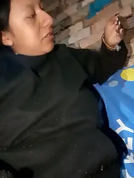 Snapshot of LUNAROSE_SEX chatting on September 22, 2025, 2:06 am LUNAROSE SEX online show from September 22, 2025, 2:06 am