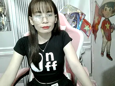 Snapshot of Suzy888 chatting on September 12, 2025, 4:29 pm Suzy888 online show from September 12, 2025, 4:29 pm