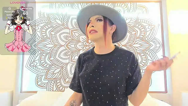 Lilith Zamara online show from December 2, 2025, 1:35 pm