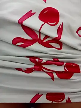 toxic sweet  online show from November 28, 2025, 4:34 am