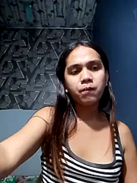 Snapshot of lexyyr17 chatting on February 22, 2026, 10:44 pm lexyyr17 online show from February 22, 2026, 10:44 pm