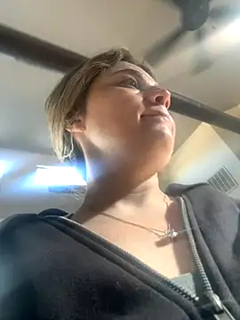 M1l3yD3w online show from November 12, 2025, 4:44 pm