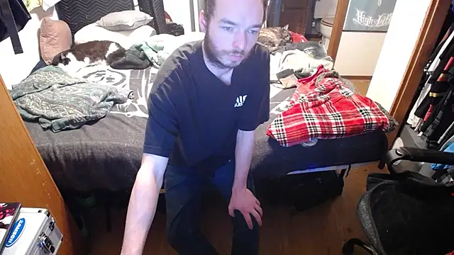 Snapshot of womenhateme69 chatting on December 20, 2025, 9:50 pm womenhateme69 online show from December 20, 2025, 9:50 pm