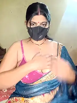 reena502 online show from June 17, 2026, 4:01 am