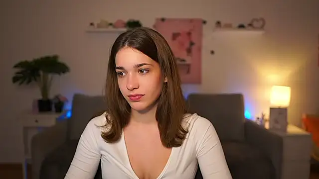 kissie cat online show from November 17, 2025, 2:10 pm