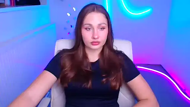 Stefanie Sweet online show from November 20, 2025, 12:39 pm