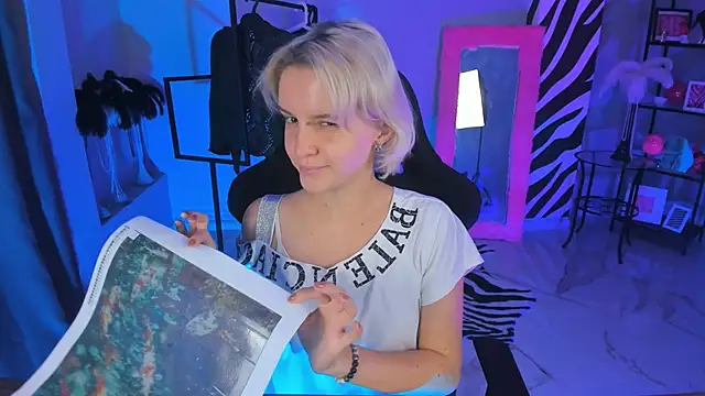 BethanyCloud online show from October 17, 2025, 2:26 am