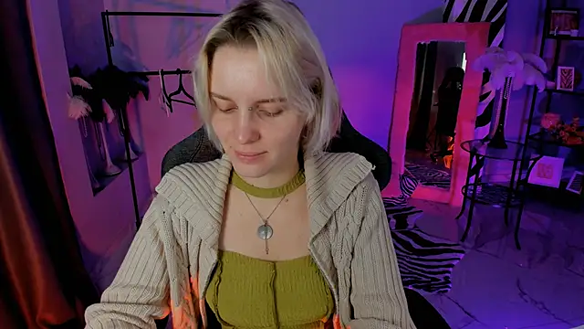 BethanyCloud online show from November 14, 2025, 2:37 am