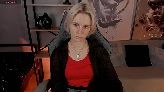 BethanyCloud online show from October 8, 2025, 5:20 am