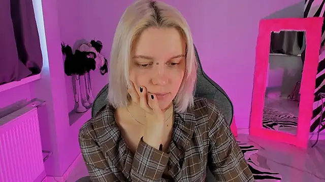 Snapshot of BethanyCloud chatting on February 18, 2026, 8:22 am BethanyCloud online show from February 18, 2026, 8:22 am