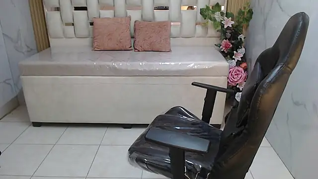 jass thompson s online show from October 2, 2025, 1:03 pm