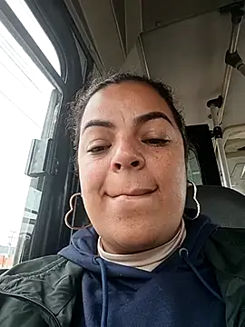 Mia-Glow online show from October 13, 2025, 2:18 pm