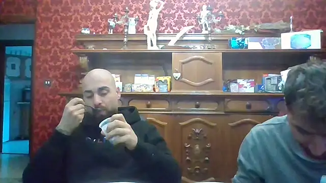 omihaze94 online show from February 5, 2026, 4:03 pm