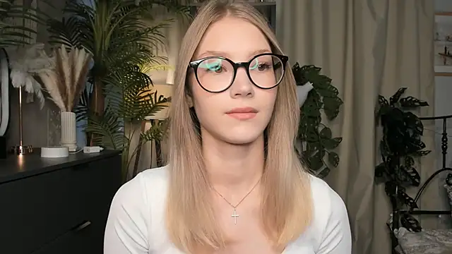 ChinBonnell online show from October 16, 2025, 4:54 am