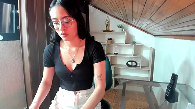 amy lennox online show from May 29, 2026, 1:17 pm