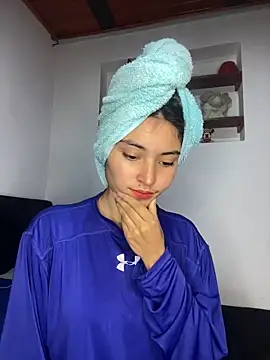 hotwife26 online show from March 12, 2026, 11:53 pm