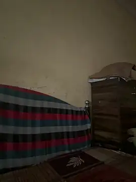 Snapshot of crazy111girl chatting on February 13, 2026, 8:14 am crazy111girl online show from February 13, 2026, 8:14 am