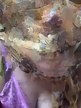 Snapshot of crazy111girl chatting on April 8, 2026, 11:55 am crazy111girl online show from April 8, 2026, 11:55 am