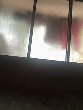 Snapshot of crazy111girl chatting on February 19, 2026, 10:12 am crazy111girl online show from February 19, 2026, 10:12 am