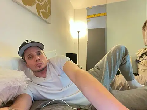 shyandchilling online show from February 23, 2026, 7:47 pm