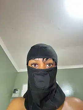 Sexy blackwoman online show from July 16, 2026, 10:18 pm