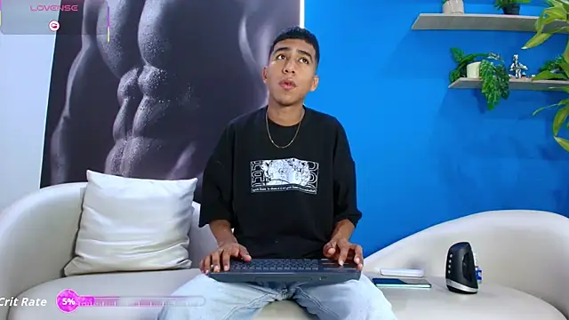 ender h0t online show from September 21, 2025, 2:11 pm