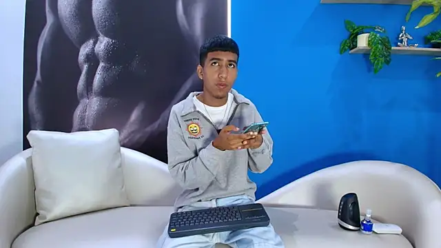 ender h0t online show from September 30, 2025, 2:01 pm