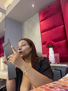 VictoriaFerro online show from June 13, 2026, 2:48 pm