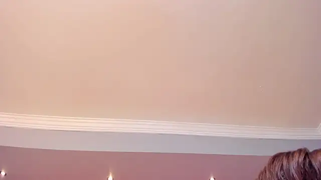 VictoriaFerro online show from March 10, 2026, 1:37 pm