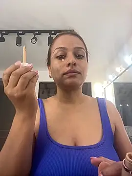 Snapshot of VictoriaFerro chatting on August 3, 2026, 12:55 pm VictoriaFerro online show from August 3, 2026, 12:55 pm